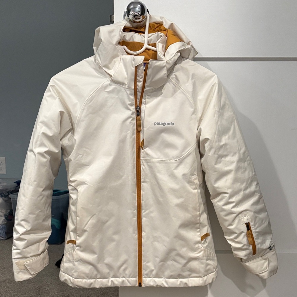 Patagonia Kids' Cream and Tan Puffer Jacket